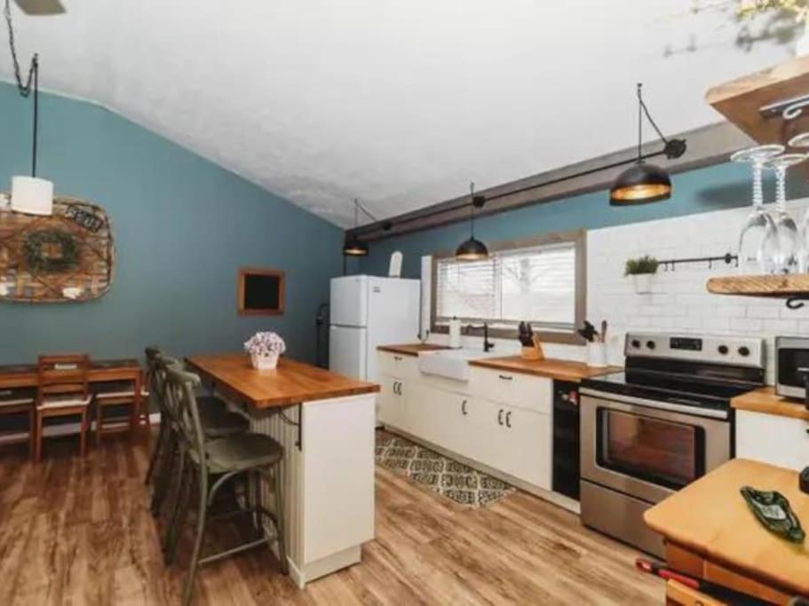 Rise And Shine! A Gorge-ous Cabin! Hébergement de vacances *